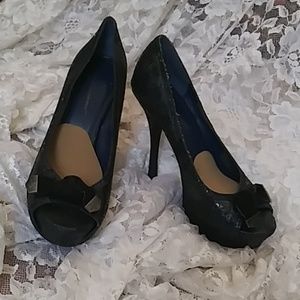 BCBGeneration Navy Blue/Black High Heel Pumps